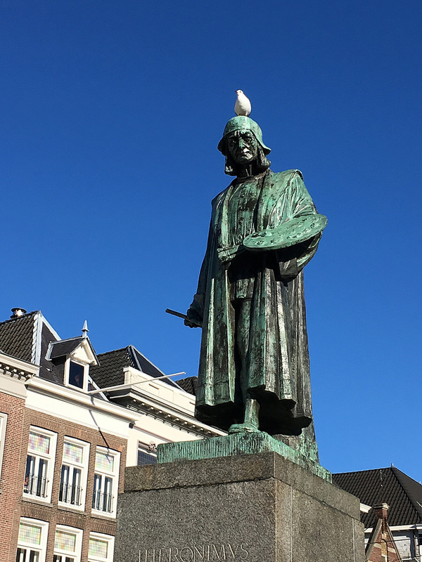 28384372353_87ba731da7_c